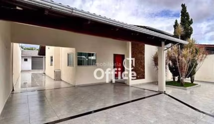 Casa com 3 Quartos à venda, 200 m² por R$ 750.000 - Jardim das Samambaias - Anápolis/GO