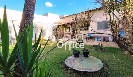Casa com 3 quartos à venda, lote de 300 m² por R$ 330.000 - Residencial Flamboyant - Anápolis/GO