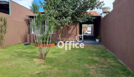 Casa com quintal à venda, 160 m² por R$ 500.000 - Loteamento Residencial América - Anápolis/GO