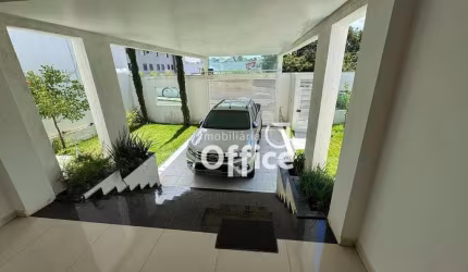 Casa com 3 quartos à venda, 251 m² por R$ 1.100.000 - Maracanã - Anápolis/GO