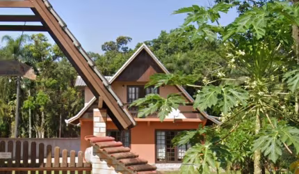 Casa Chalé em Vila das Palmeiras, Morretes/PR