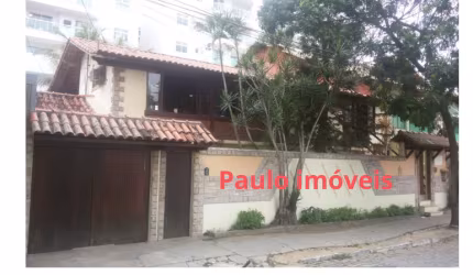 Excelente Casa duplex com escritório na praia do Forte em Cabo Frio R$2.500.000