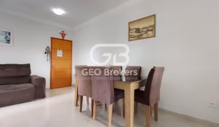 Apartamento com 2 quartos à venda no Bairro do Colonia, Jacareí  por R$ 300.000