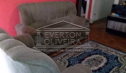 Casa com 3 quartos à venda no Jardim Bela Vista, Jacareí  por R$ 300.000