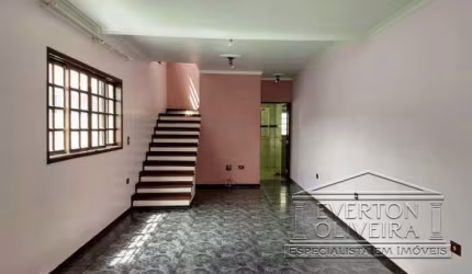 Casa com 3 quartos à venda no Jardim Flórida, Jacareí , 138 m2 por R$ 426.000