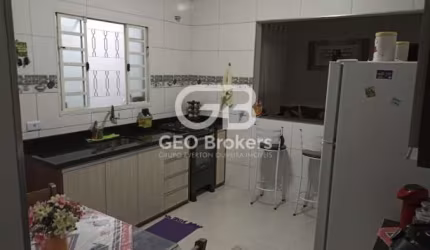 Casa com 2 quartos à venda na Cidade Salvador, Jacareí  por R$ 373.000