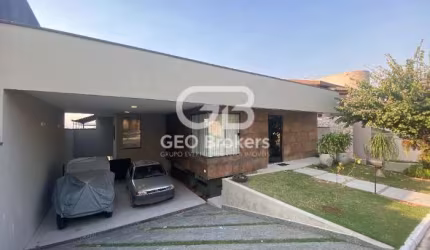 Casa em condomínio fechado com 3 quartos para alugar no Jardim Coleginho, Jacareí  por R$ 6.000