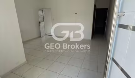 Casa com 1 quarto à venda no Parque Imperial, Jacareí  por R$ 230.000