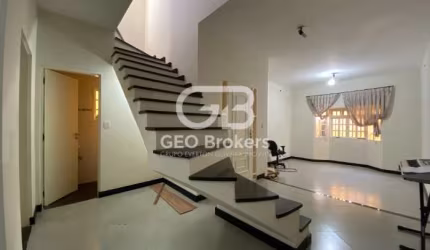 Casa com 4 quartos para alugar no Residencial Santa Paula, Jacareí  por R$ 3.000