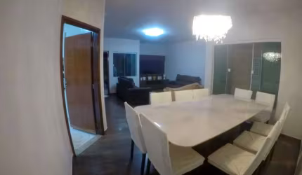 Casa à venda, 3 quartos, 2 suítes, 2 vagas, Vigilato Pereira - Uberlândia/MG
