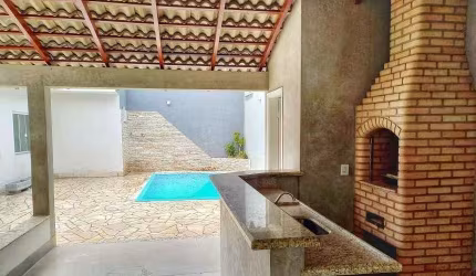 Casa à venda, 3 quartos, 1 suíte, 2 vagas, JARDIM COLINA - Uberlândia/MG