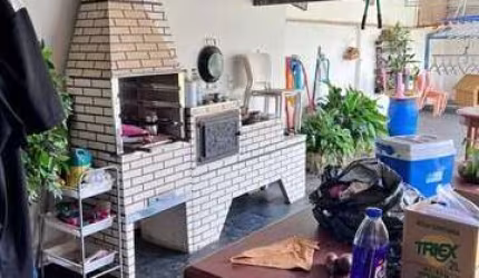 Casa à venda, 4 quartos, 1 suíte, 4 vagas, MARTINS - Uberlândia/MG