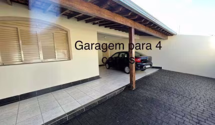 Casa à venda, 3 quartos, 1 suíte, 4 vagas, UMUARAMA - Uberlândia/MG