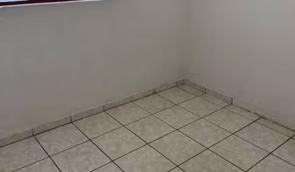Cômodo Comercial com Residência Completa no bairro Dona Zulmira