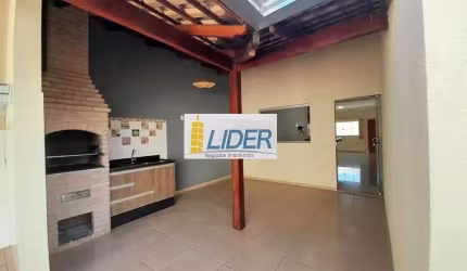 Casa à venda, 3 quartos, 1 suíte, 2 vagas, JARDIM PATRICIA - Uberlândia/MG