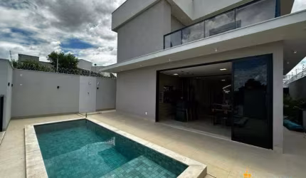 Casa à venda, 4 quartos, 2 suítes, 4 vagas, JARDIM INCONFIDENCIA - Uberlândia/MG