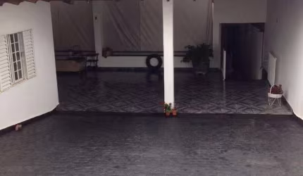 Casa à venda, 3 quartos, 1 suíte, 4 vagas, MARTINS - Uberlândia/MG