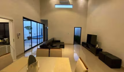 Casa à venda, 3 quartos, 3 suítes, 3 vagas, Vigilato Pereira - Uberlândia/MG