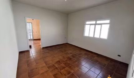 Casa à venda, 4 quartos, 1 suíte, 5 vagas, SANTA MARIA - Uberlândia/MG