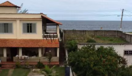 Vendo excelente casa 02 andares  02 qtos, 01 Suíte, 02 vagas. Saquarema.Rj