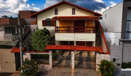 CASA 3 QUARTOS NO QUINTAS DA AVENIDA