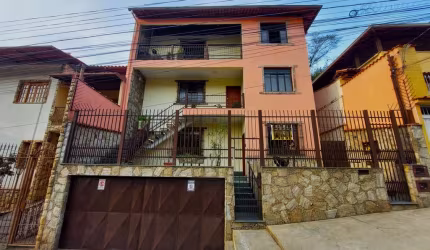 Casa com 04 quartos com suíte no Bonfim