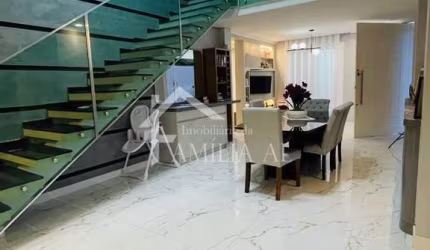Sobrado Averbado no Iririú com 347m²