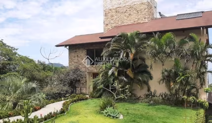 Casa com 3 quartos à venda na Rua Waldemar Figueiró, 317, João Paulo, Florianópolis, 512 m2 por R$ 7.000.000
