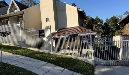 Casa para Venda em Curitiba, Barreirinha, 3 dormitórios, 1 suíte, 3 banheiros, 4 vagas