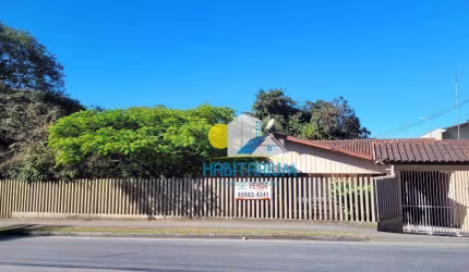 03 casas em terreno de 1.297,80 m²