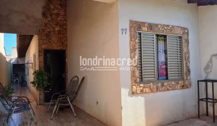 Casa à venda, Lagoa Azul, Bela Vista do Paraíso, PR com dois dormitórios, sendo uma suíte, sala, co