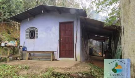 Mini chácara c/ terreno de 3 mil m2 em São Pedro da Serra - Nova Friburgo