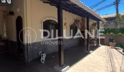 Casa com 2 quartos à venda na Travessa Madureira, Liberdade, Rio das Ostras, 113 m2 por R$ 290.000