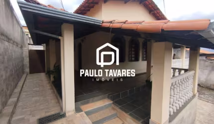 Casa de 03 quartos com suíte, para venda no bairro Camargos, Belo Horizonte/MG.