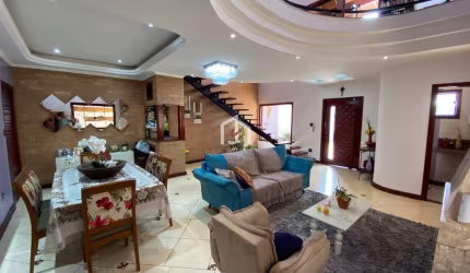 Casa com 3 quartos para alugar na Rua dos Andradas, Monte Belo, Taubaté por R$ 6.000