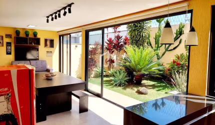 Casa em condomínio fechado com 4 quartos à venda na Rua Voluntário Benedito Sérgio, Condomínio Residencial Tecoara, Taubaté por R$ 1.350.000
