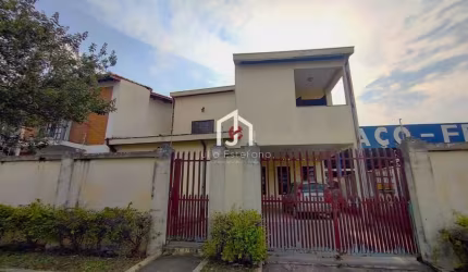 Casa com 4 quartos à venda na Avenida Albuquerque Lins, São Benedito, Pindamonhangaba por R$ 630.000