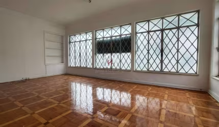 Casa comercial à venda na Avenida Fortunato Moreira, Centro, Pindamonhangaba por R$ 1.650.000