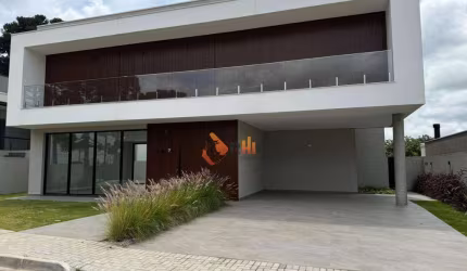 Casa em Condomínio 4 Suítes e Piscina no Bairro Santa Felicidade