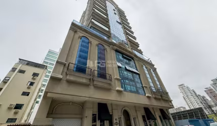 Apartamento quadra mar em itapema, Meia Praia, Itapema - SC