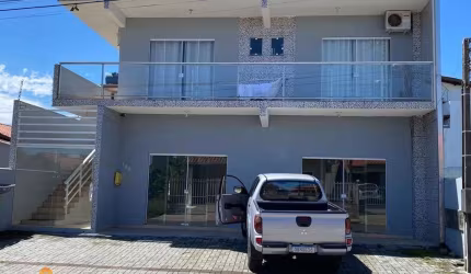 Salas Comerciais e Apartamentos Residenciais- Balneário Piçarras/SC