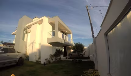 Casa com 3 dormitórios à venda, 370 m² por R$ 2.300.000,00 - Centro - Balneário