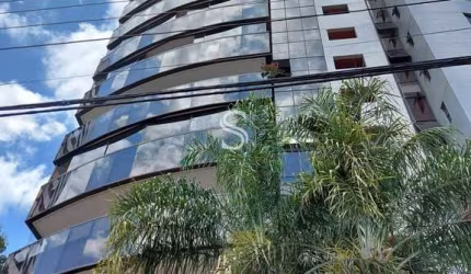 Apartamento Alto Padrão com 320 m com 5 vagas de garagem livres