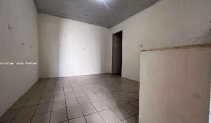 Terreno com casa antiga