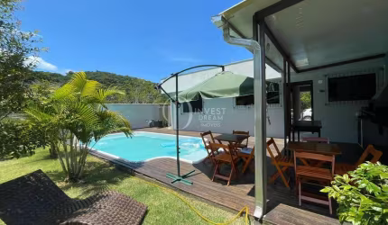 Linda casa com piscina  em mariscal bombinhas, Mariscal, Bombinhas - SC