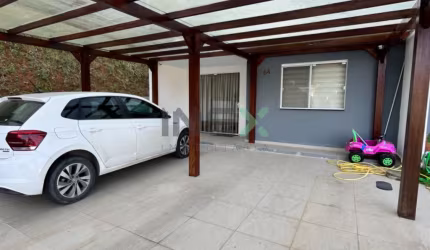 Casa térrea mobiliada 2 suítes 2 vagas bairro Rio Pequeno em Camboriú - SC