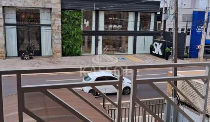 Sobrado à venda, CENTRO, comercial ou residencial, fácil adaptação, 02 vagas