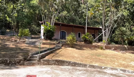 Sítio à Venda - Refúgio de Paz e Natureza com Documentação Regularizada