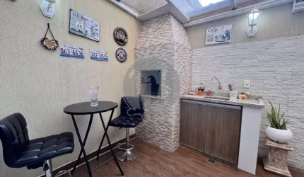 Sobrado com 3 quartos  à venda, 144.91 m2 por R$861500.00  - Santa Felicidade - Curitiba/PR