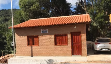 A Venda, Conceição De Ibitipoca Com 4 Quartos!